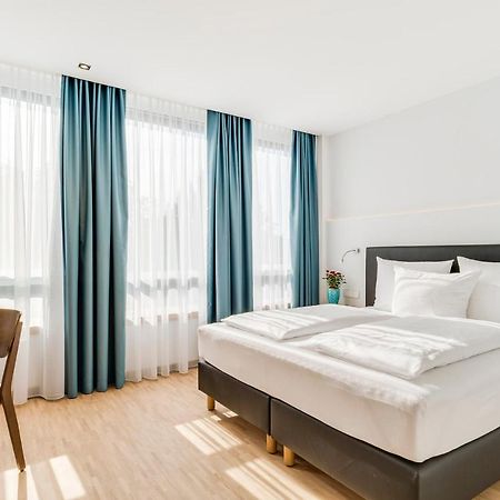 Hotel-Etage Apfelrot Erding Exteriör bild