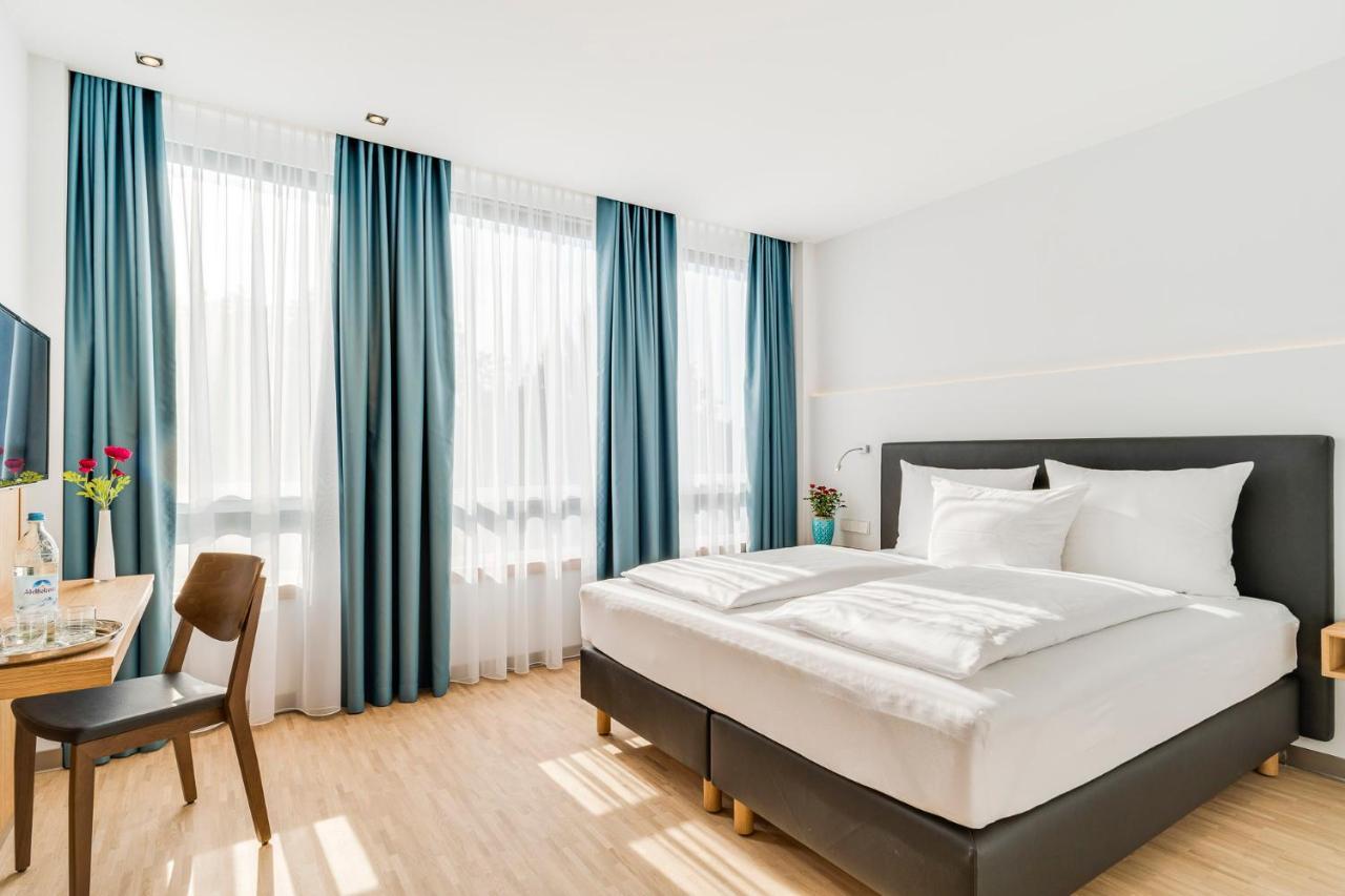 Hotel-Etage Apfelrot Erding Exteriör bild