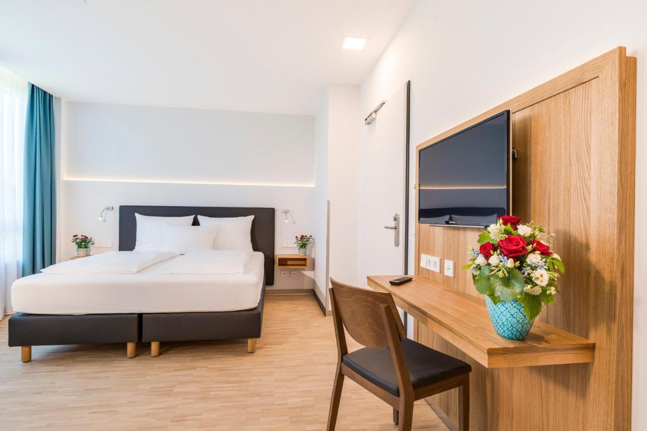 Hotel-Etage Apfelrot Erding Exteriör bild